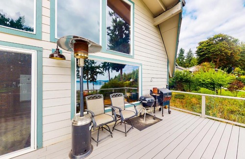 Anderson Island Casa | The Coffee Grounds