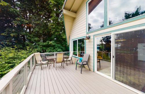 Anderson Island Casa | The Coffee Grounds