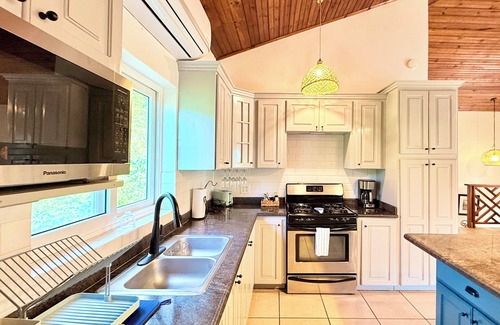 West End Apartamento | The Colibri Lodge @ Sunset Villas, West End
