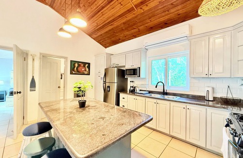 West End Apartamento | The Colibri Lodge @ Sunset Villas, West End