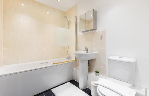 Whittington Apartamento | The Colindale Collection
