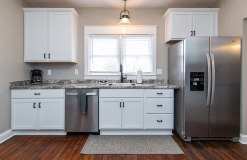 Richmond Apartamento | The Colonels Apartment is a freshly renovated 3bedroom 1bath downtown Richmond apartment