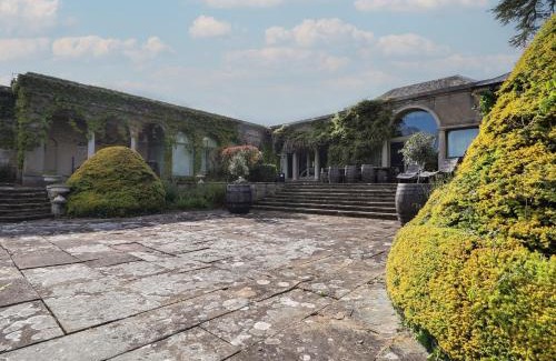 Saint Asaph Casa | The Colonnade