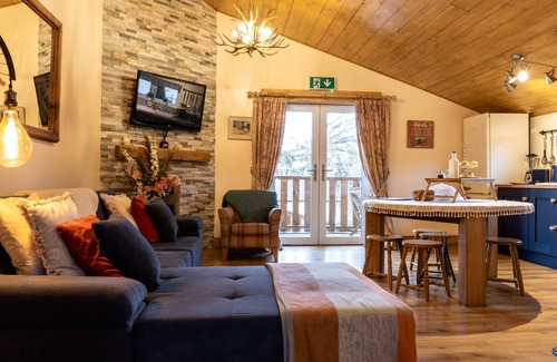 Mullaghbawn Apartamento | The Colorado-Apartamento-De Lujo-Baño Privado-Balcón