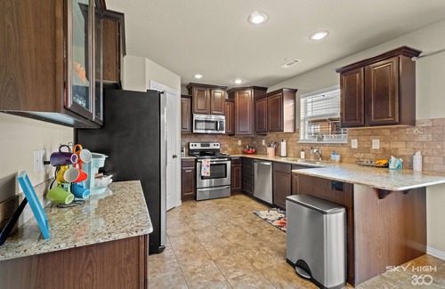 Bentonville - Fayetteville Casa | The Colorful Casa: Near AMP/Promenade/Bike Trails