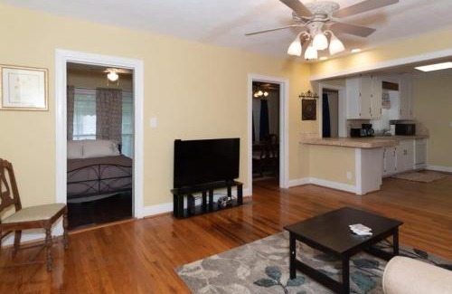 Columbus Casa | The Columbus Cottage Mins to Benning Downtown