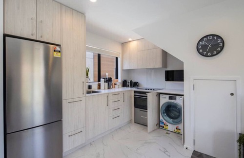 Lower Hutt Casa | The Comfortable Biddle Cottage
