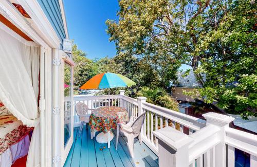 Old Town Casa | The Conch-Out Cottage