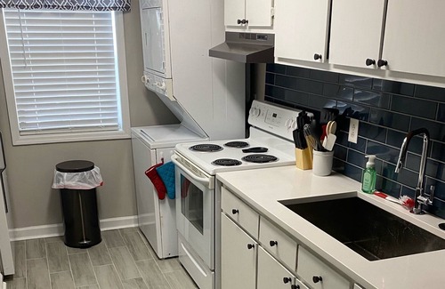Athens Condominio | The Condo at Appleby…1 mile to stadium & downtown