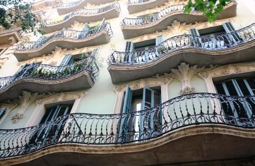 L'Antiga Esquerra de l'Eixample Cama Y Desayuno | The Conica Deluxe Bed&Breakfast
