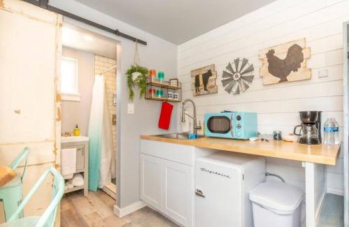 Johnson City Casa | The Container Retreat @ 290 Wine Trail #6 Enjoy nature!