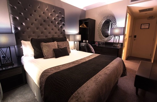 London Borough of Hounslow Hotel | The Continental Hotel Heathrow