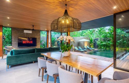 Dyanapura Villa | The Continental Modern Luxury 4 BR Villa in Seminyak Central
