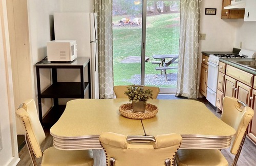 Cooksburg Cabina | The Cook Forest-dog friendly-free firewood-a/c