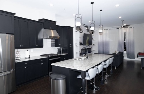 Westside Casa | The Cool Spot with Rooftop Terrace