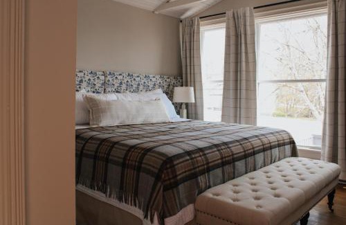 Shelburne Cama Y Desayuno | The Cooper's Inn