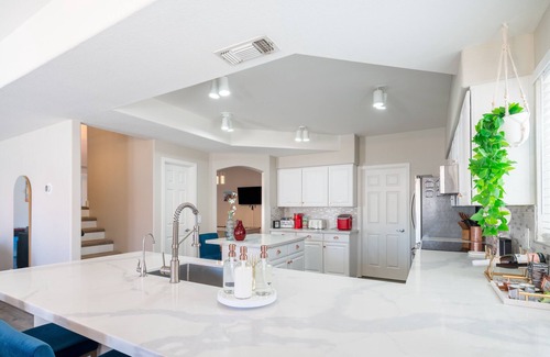 Garden Lakes Casa | The Copper House 5 Bedroom Home by RedAwning