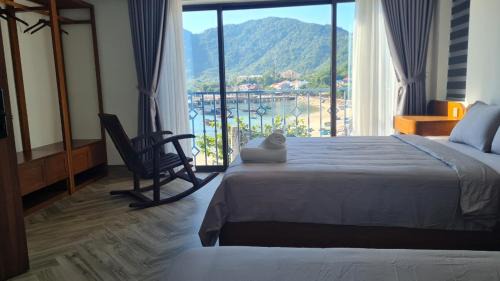 Tan Hiep Casa | The Coral Homestay & Pub