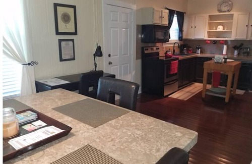 Fort Pierce Apartamento | The Coral House private apt 5 min to beach