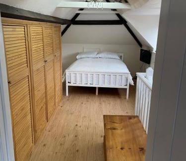 Evesham Apartamento | The Corner House, 36, Broadway Road,