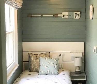 Camelford Apartamento | The Cornish Peak Beautiful Apartment In Grade 2 Listed Building In Cornwall By StayStaycations