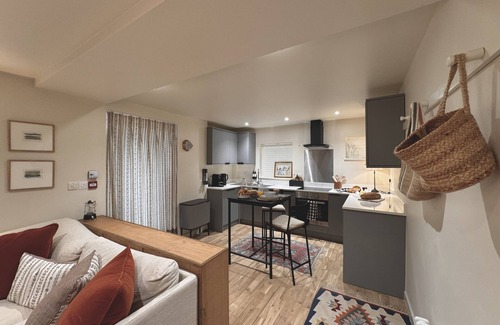 Rhosneigr Cabaña | The cosiest of stays in the heart of Rhosneigr