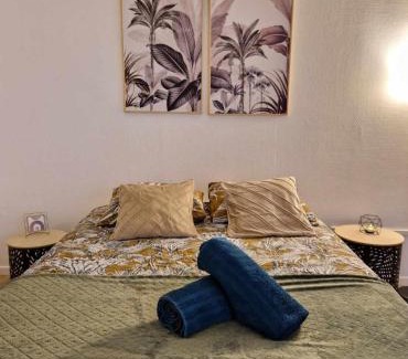 Laon Sud Apartamento | The Cosmopolitan - central station and tramway