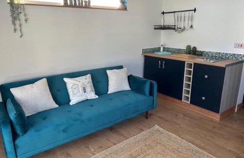 Tenby Casa | The Cosy Cabin
