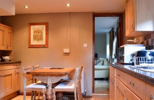 Stroud Casa | The Cot