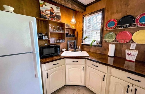 Montevallo Casa | The Cottage - 2 miles to I-65