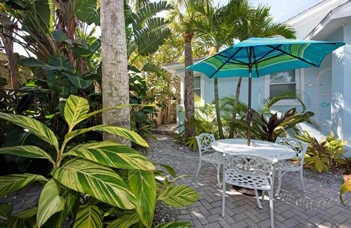 Clearwater Beach Cabaña | LA CASA - 32 pasos a la playa - Capacidad 2