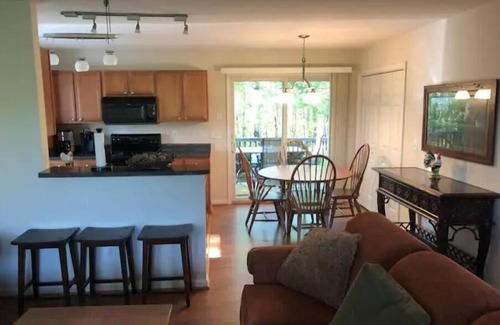 Laurel Springs Casa | The Cottage at Cranberry Creek