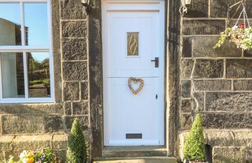 Sowerby Bridge Casa | The Cottage, Beeston Hall