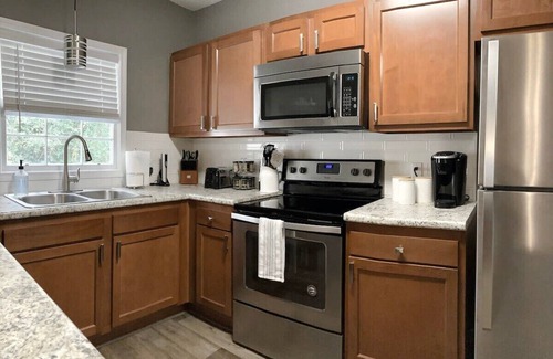 Statesboro Casa | The Cottage House - Family Friendly, Close to GSU!