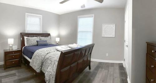 Statesboro Casa | The Cottage House on the Blue Mile - Family Friendly, Close to GSU!