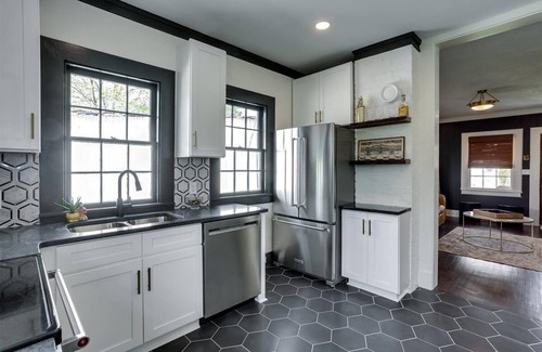 Downtown Cabaña | The Cottage-I bedroom with AC and WiFi in historic Augusta
