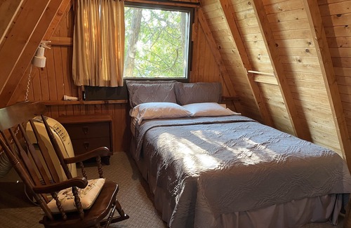 Highlands East Cabaña | “The Cottage” on Paudash Lake