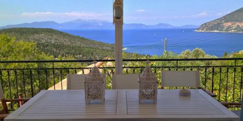 Evreti Casa | The Cottage with the View