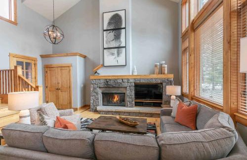 Truckee Casa | The Cottages - Golf, Pool, Play - 2-Bedroom