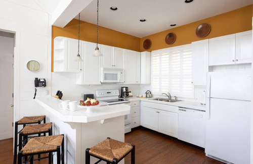 Charleston Cabaña | The Cottages on Charleston Harbor