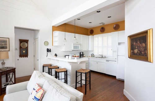 Charleston Cabaña | The Cottages on Charleston Harbor