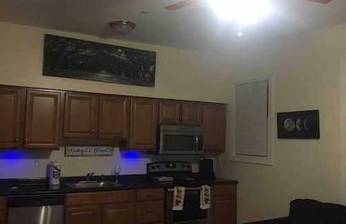 Niskayuna Apartamento | The couples home with free wifi