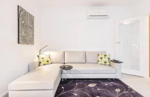 South Yarra Apartamento | 'The Courtyard Chateau' Fresh and Modern off Toorak Rd