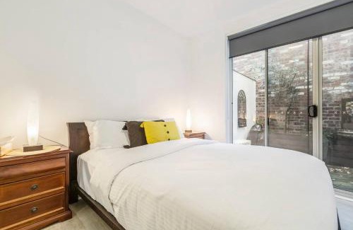 South Yarra Apartamento | 'The Courtyard Chateau' Fresh and Modern off Toorak Rd