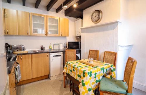 Llangollen Casa | The Courtyard Cottage