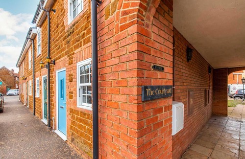 Snettisham Cabaña | The Courtyard | Two-Bedroom Cottage on the West Coast of Norfolk