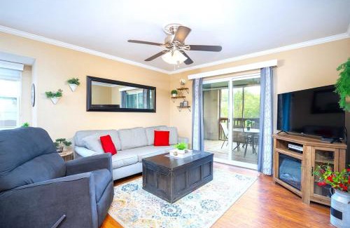Indian Point Apartamento | The Cove 19-1 By SDC, Big Deck, Pool, Hot Tub, By Lake