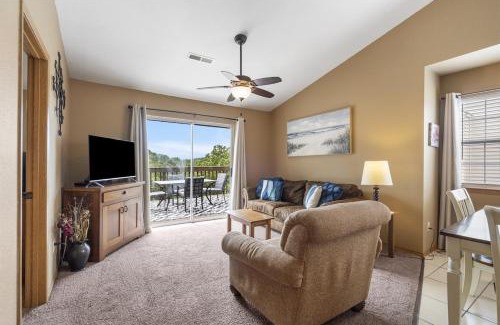 Indian Point Apartamento | The Cove 21-6 By SDC, Big Deck, Pool, Hot Tub, By Lake