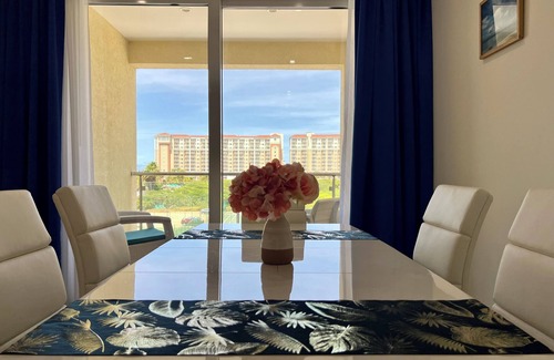 Palm Beach Complejo | The Cove - Condo Hotel - Perfect Location