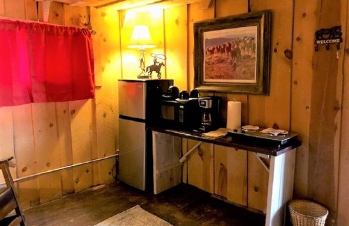 Kanab Cabina | The Cowboy Cabin at the Paria River Ranch